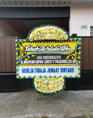 Papan Bunga Duka di Telenggeme